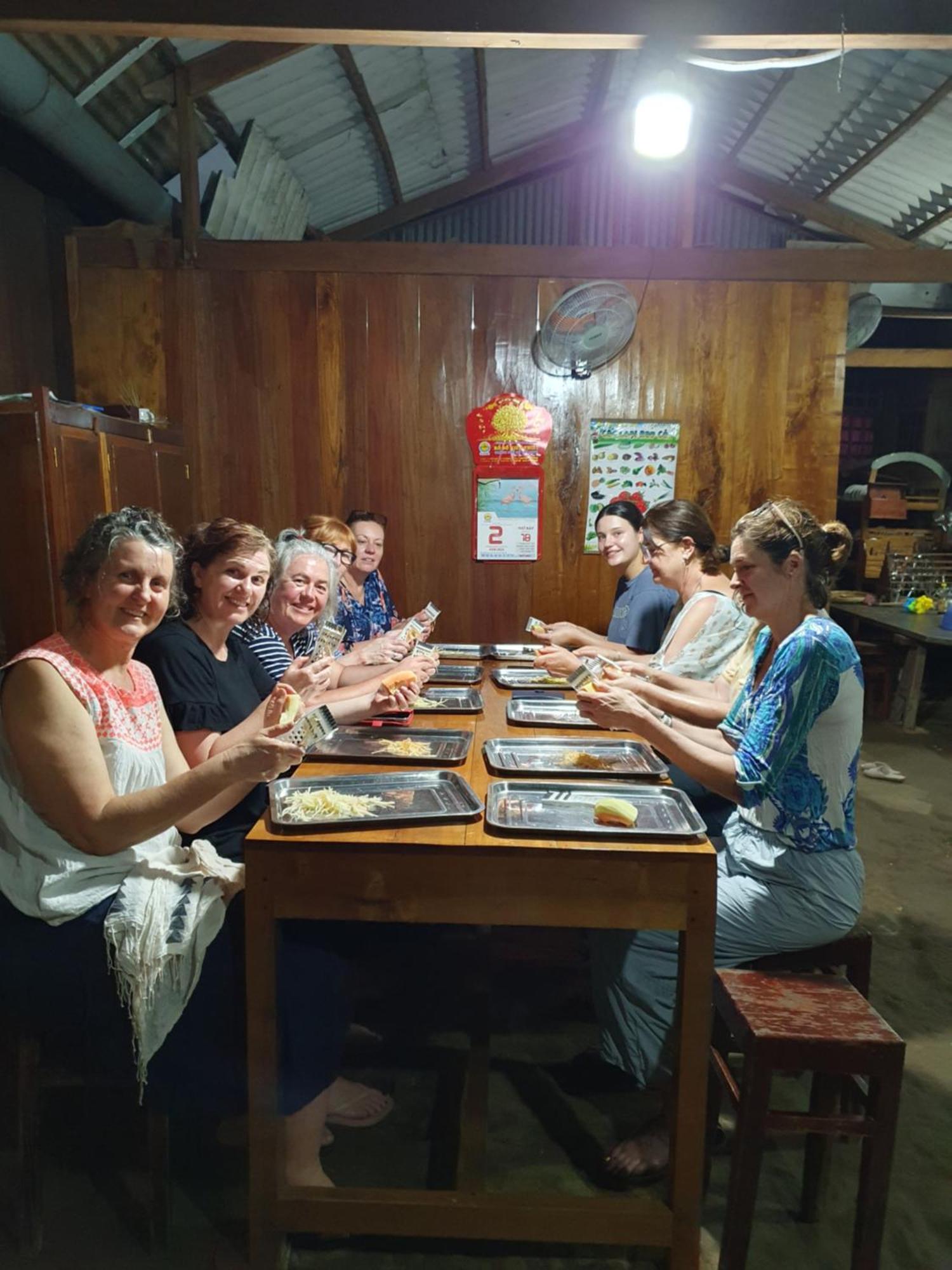 Ba Linh Homestay Vinh Long Luaran gambar